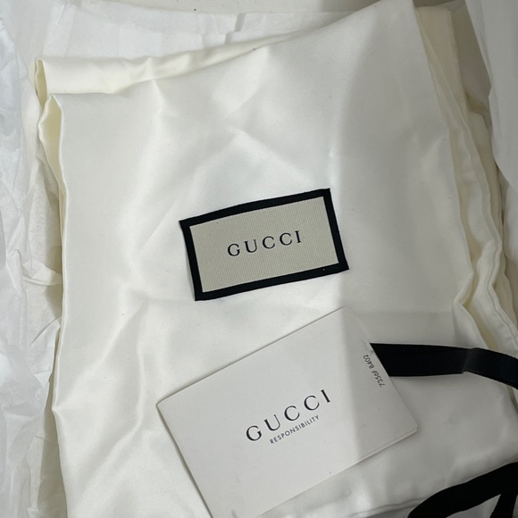 Gucci Black Platform Loafers with Gold Hardware - Picture 8 of 8
